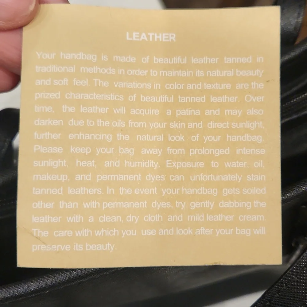 Michael Kors Jet Set Purse - Picture 4 of 4